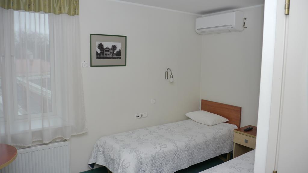 Hommiku Guesthouse Пярну Экстерьер фото
