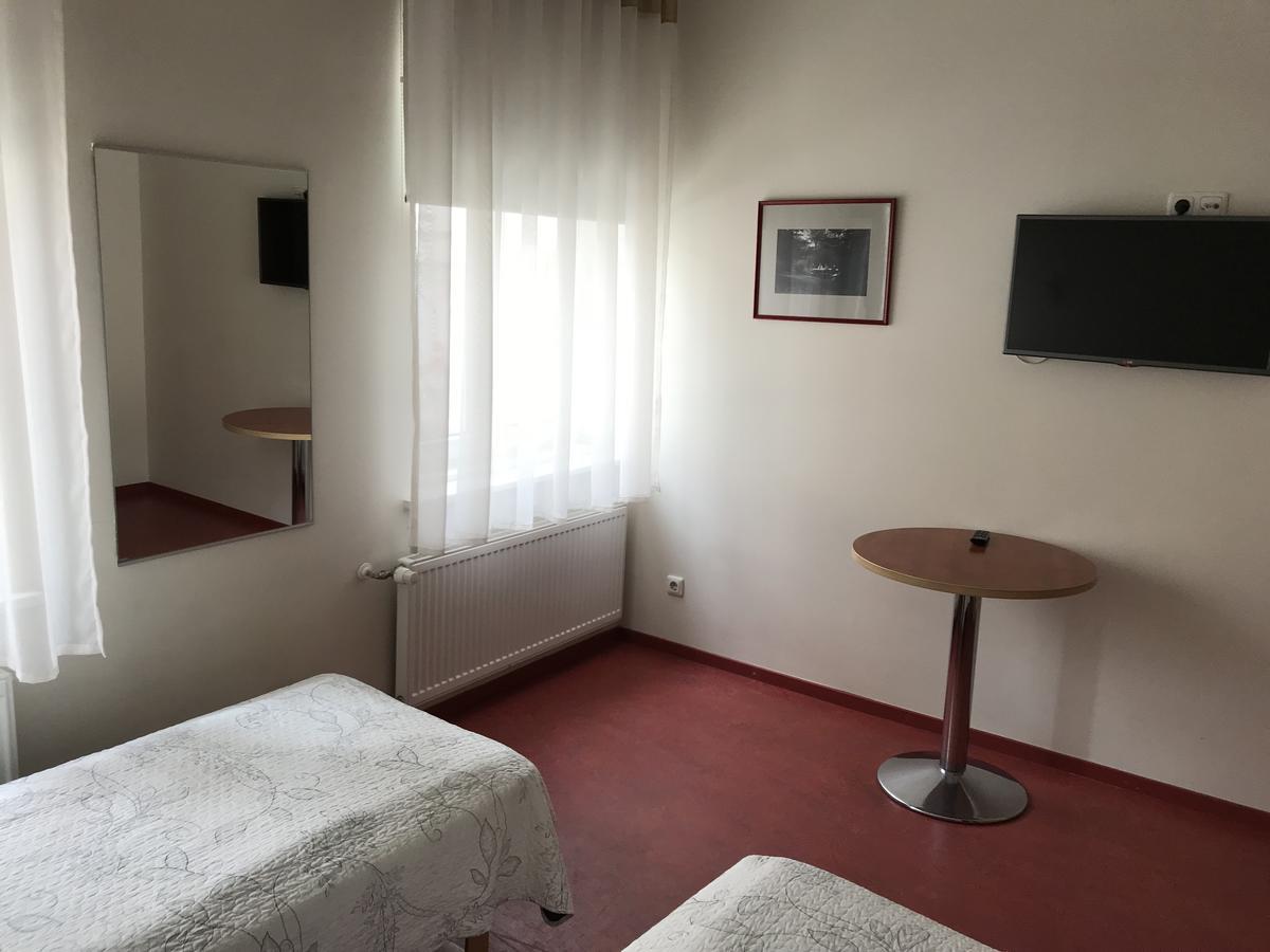 Hommiku Guesthouse Пярну Экстерьер фото